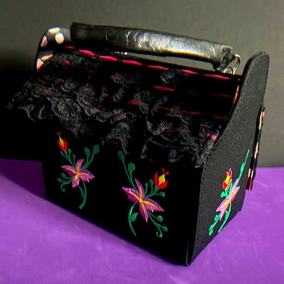 Beverly Feldman Limited Edition Purse Handbag - Picture 10 of 16